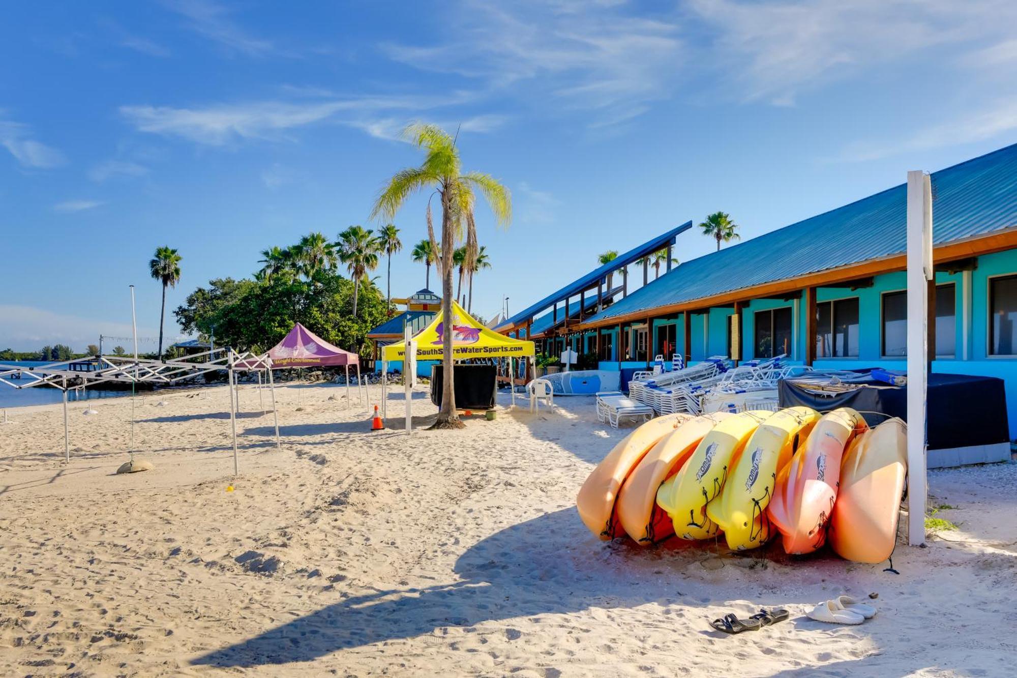 Coastal-Zen Ruskin Retreat Less Than 1 Mi To Beach! Bagian luar foto