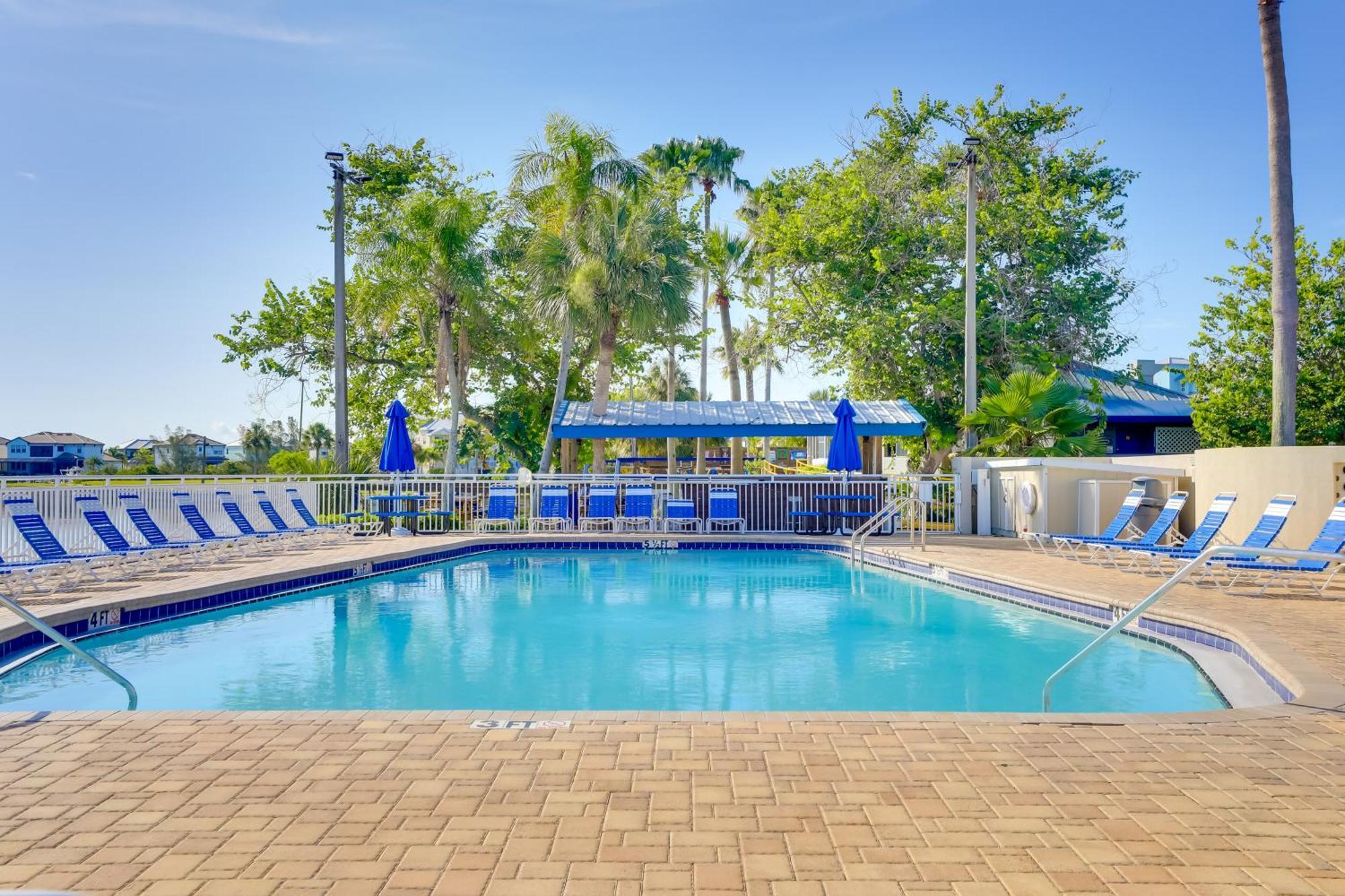 Coastal-Zen Ruskin Retreat Less Than 1 Mi To Beach! Bagian luar foto